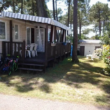Bonne Anse Mobil-homes Climatises Kemping